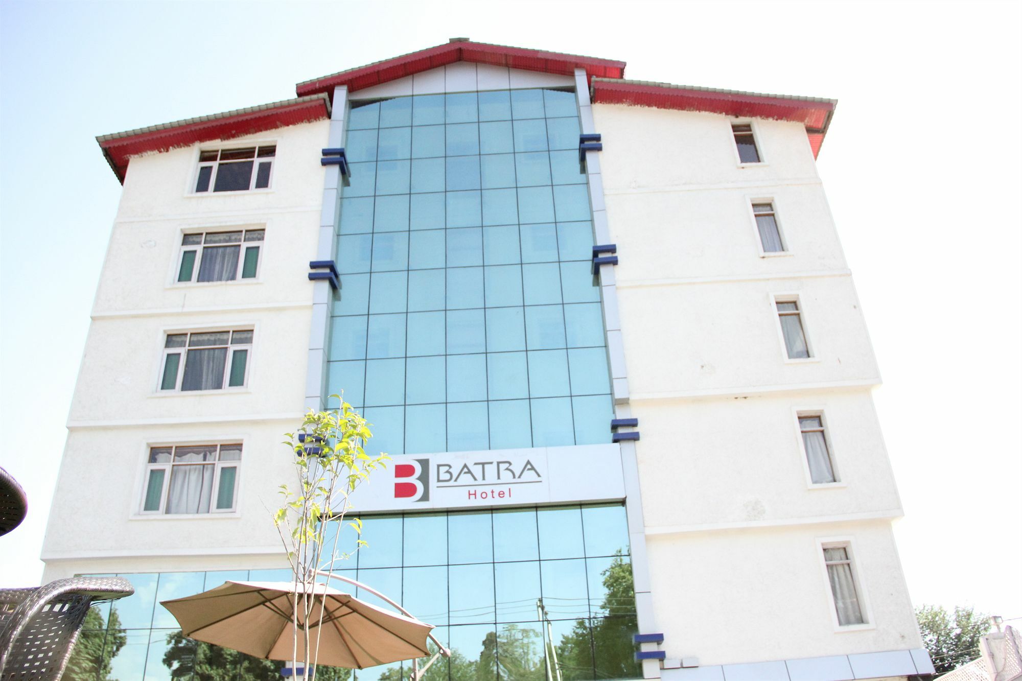 Batra Hotels And Residences Сринагар Экстерьер фото